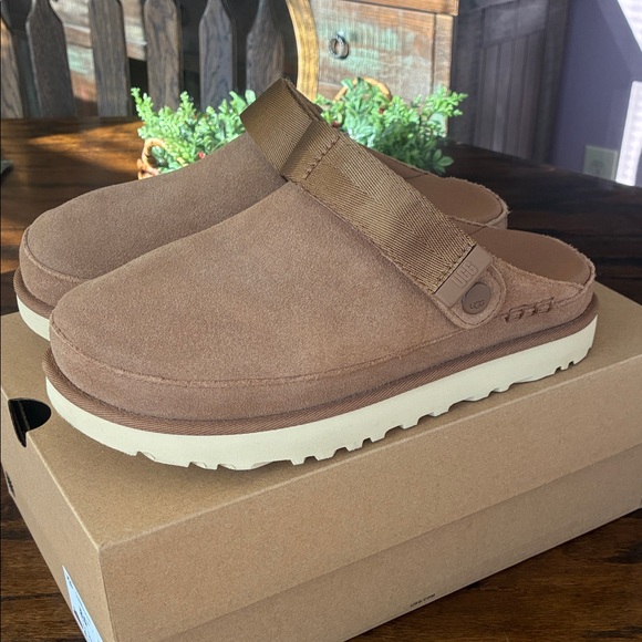 UGG Shoes - UGG Tan Suede Goldenstar Clog